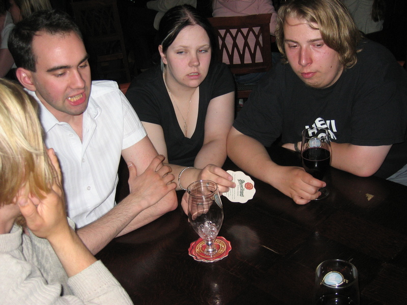 Poutsi has a stern opinion of something, Titu and Prynde listening